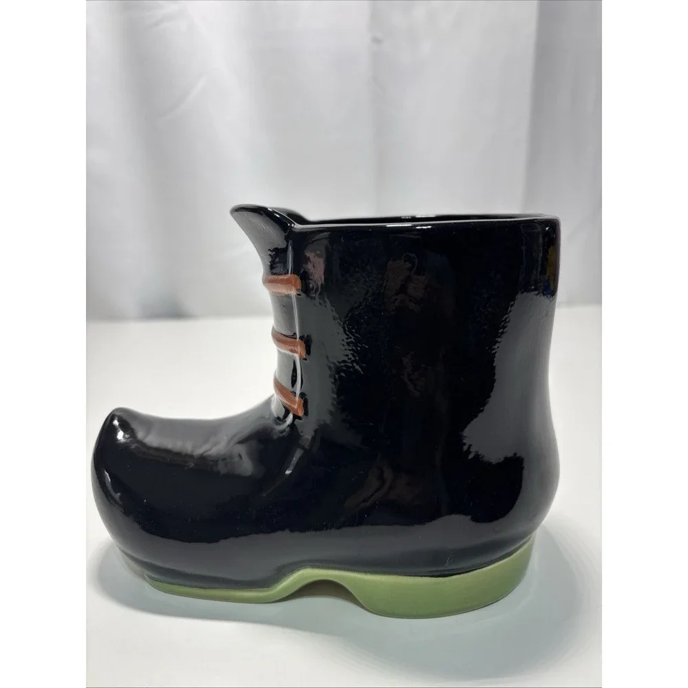 Yankee Candle Halloween Black Witch Boot Jar‎ Holder With Web Scary